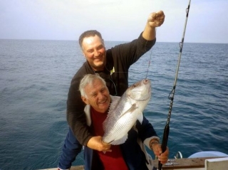  Pescado en el anzuelo 